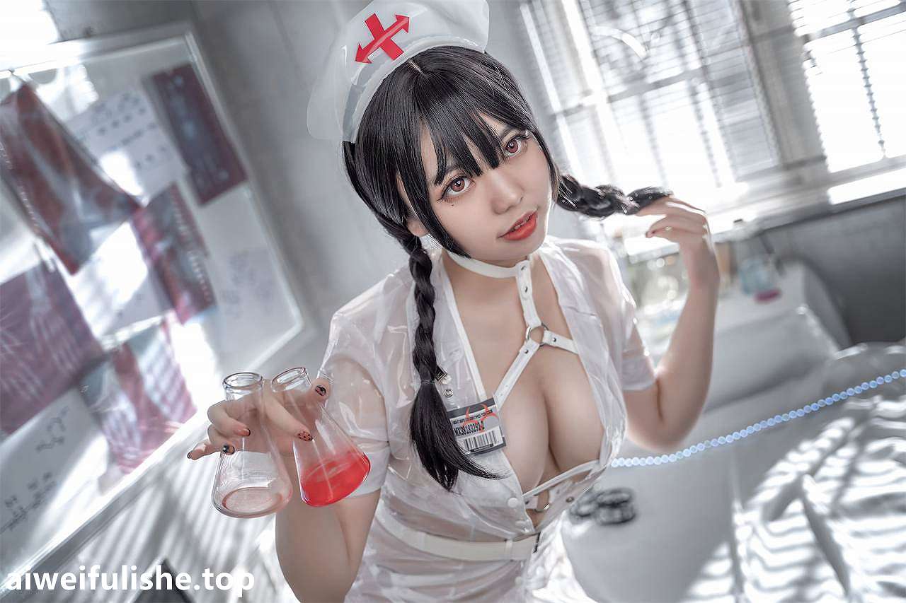 啊日日_Ganlory-未来白色护士 [52P-193MB] 丰满-第2张