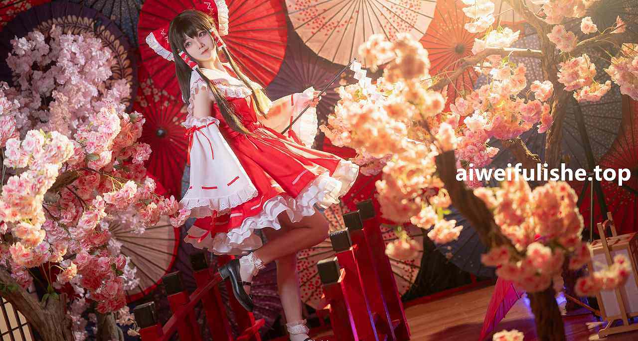 楚楚子w-博丽灵梦 [12P-150MB] cosplay美女-第6张
