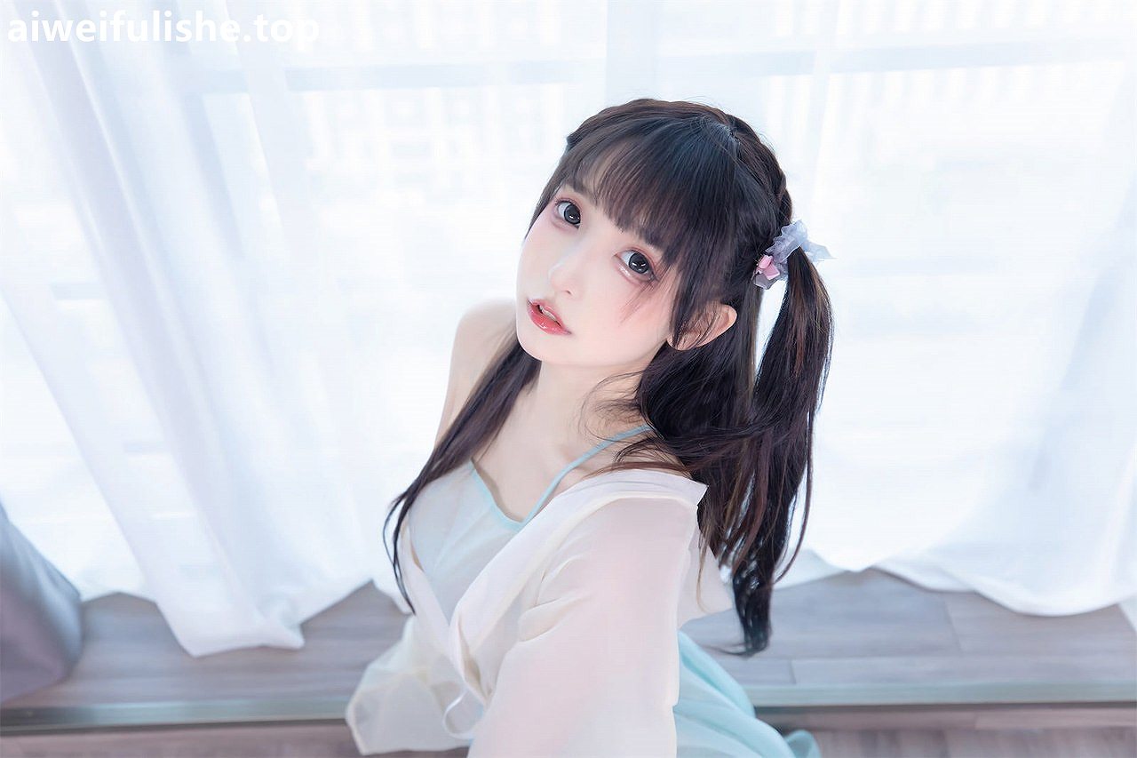 神楽坂真冬-醉梦星河 [75p290M] 白丝写真-第5张