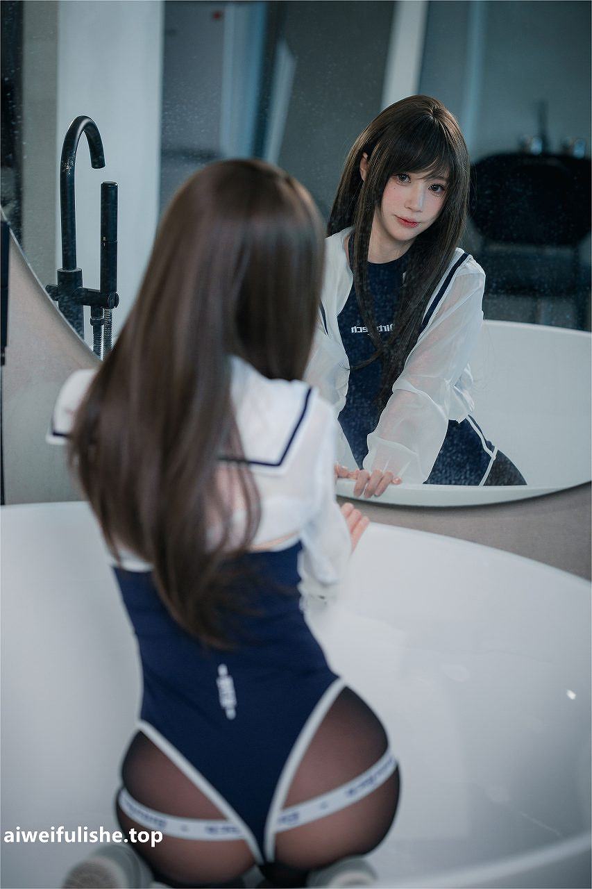 西园寺南歌-竞泳史莱姆 [70P20V-3.32GB] 性感诱惑-第5张