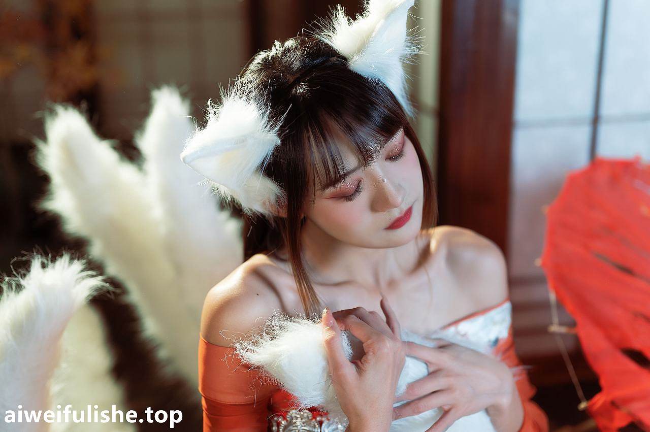 兔子Zzz不吃胡萝卜-九尾狐 [25P-65MB] cosplay美女-第5张