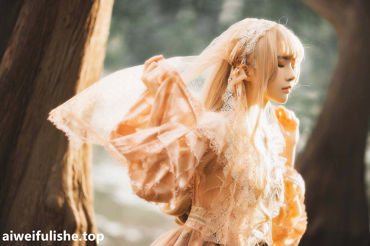 桜桃喵-天照LOLITA [21P-484MB] cosplay美女-第1张