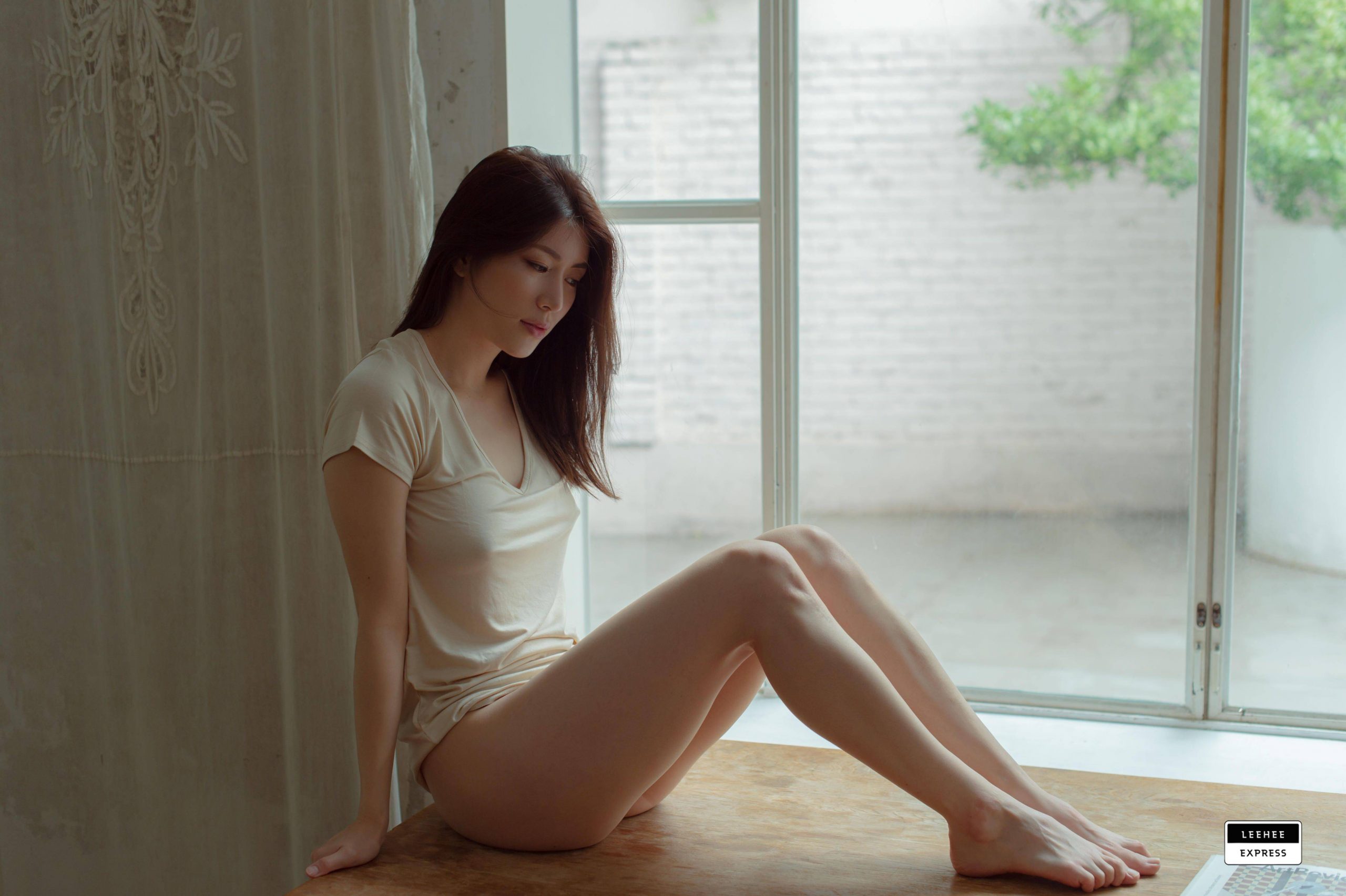 韩国美女Min.E (민이)-[LEEHEE EXPRESS] LEHF-059A [51P-104MB] 性感诱惑-第4张