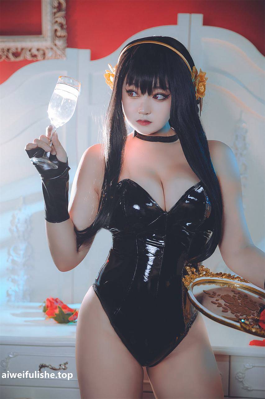 恩田直幸-约尔太太 [51P-405MB] cosplay美女-第2张