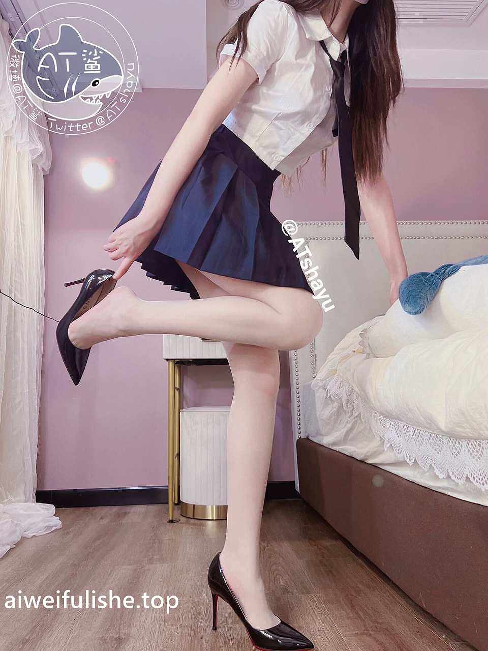 AT鲨-性感俏佳人 [55P-135M] JK制服-第3张