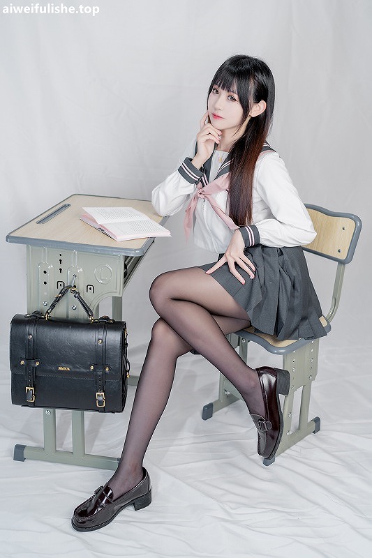 miko酱ww写真套图合集 套图合集-第2张