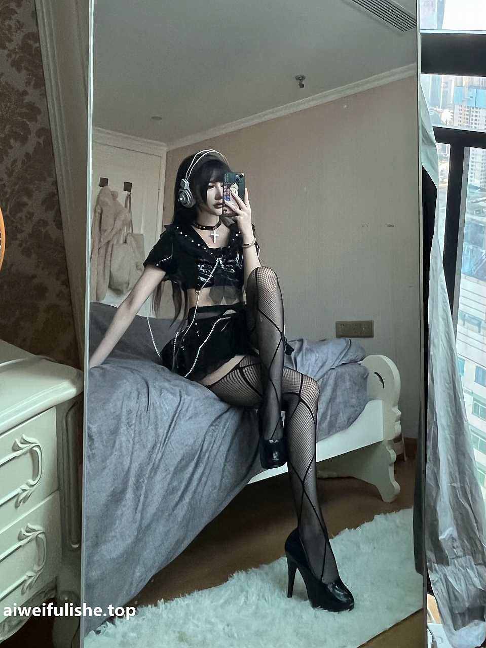您的蛋蛋-不良少女 [49P+2V-553MB] 性感诱惑-第5张
