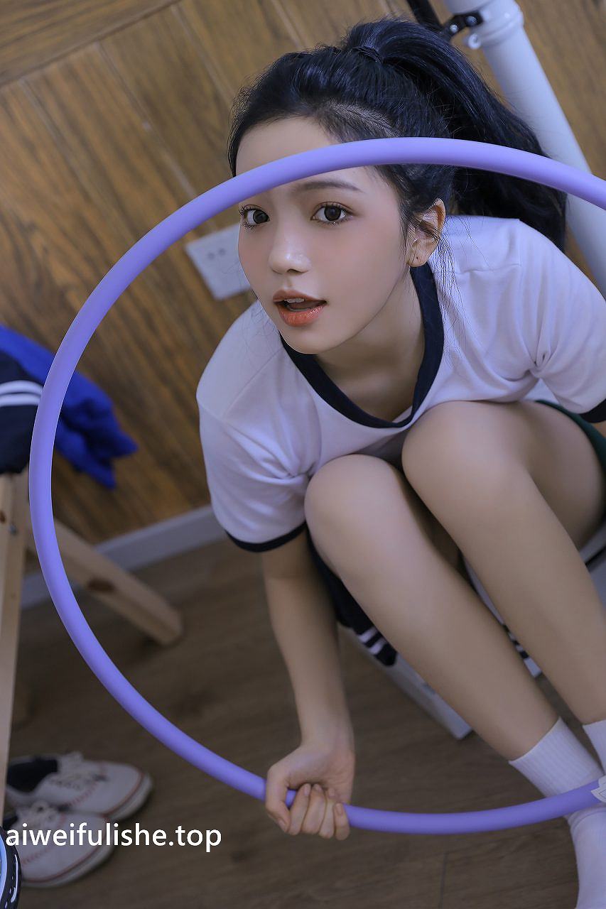 兮嘻嘻-节体育课 [21P-64MB] 体操服-第3张