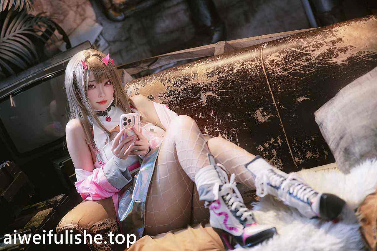 宮本桜-毒蛇 [34P-340MB] cosplay美女-第1张