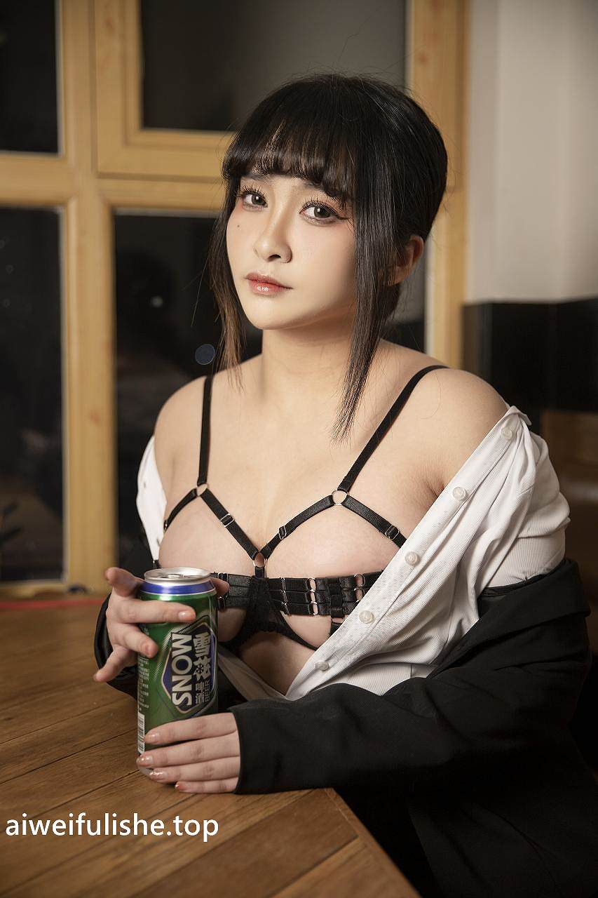 洛璃 LoLiSAMA-醉酒OL [104P1V-1.14GB] OL制服-第5张