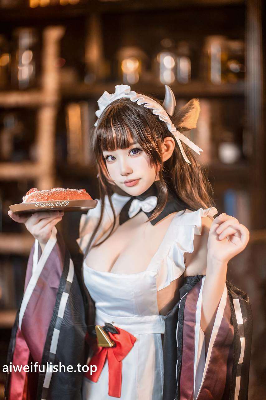 七七娜娜子-樫野牛牛女仆 [42P7V-363MB] cosplay美女-第4张
