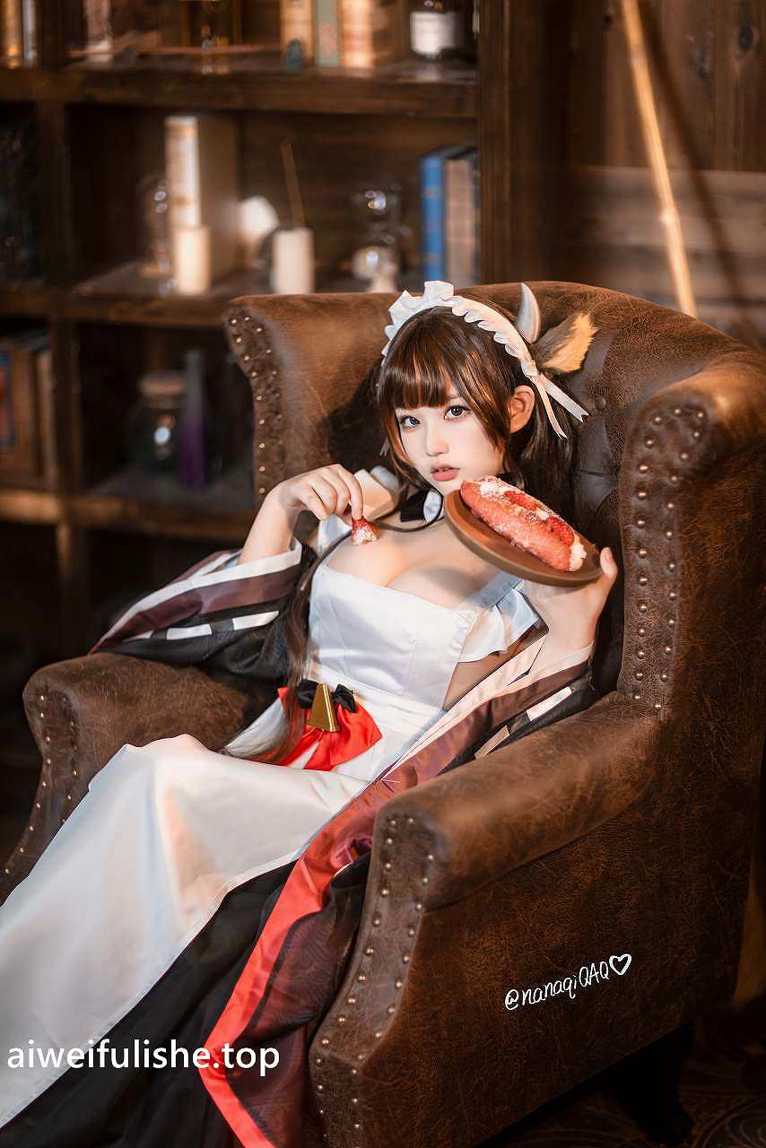 七七娜娜子-樫野牛牛女仆 [42P7V-363MB] cosplay美女-第5张