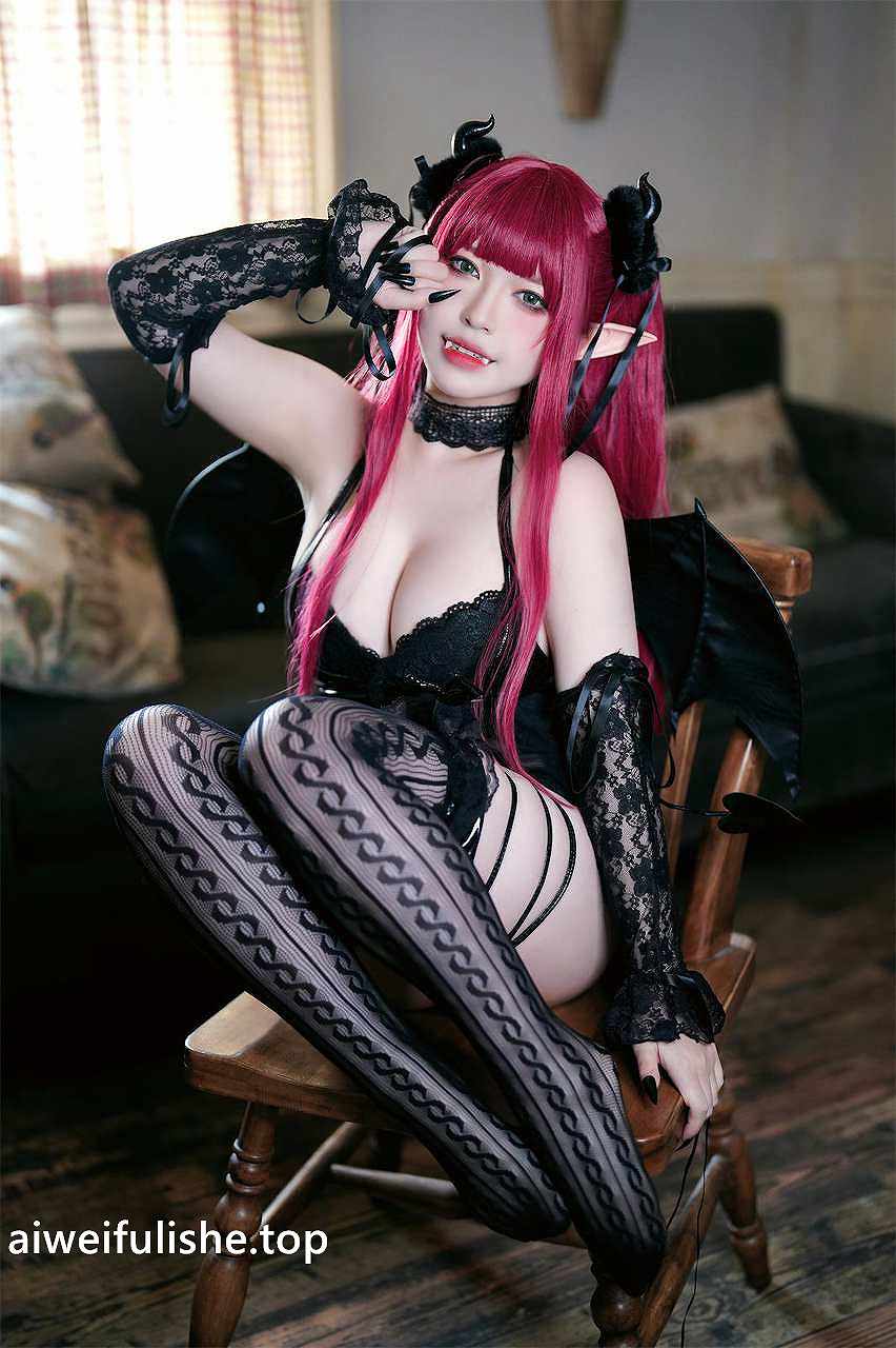半半子-小恶魔利兹 [62P2V-715MB] cosplay美女-第4张