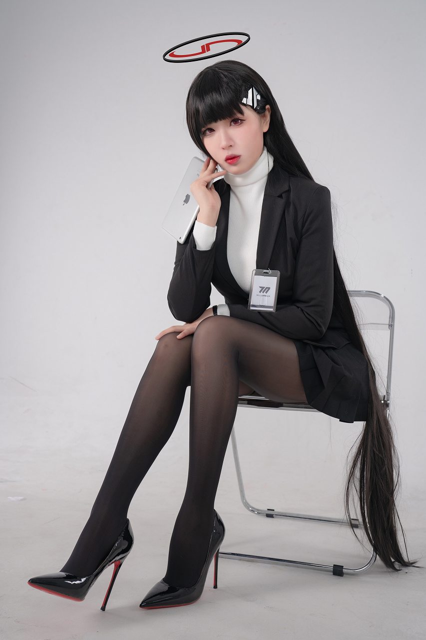 轩萧学姐-碧蓝档案 莉音 [85P2V-1.42G] cosplay美女-第4张