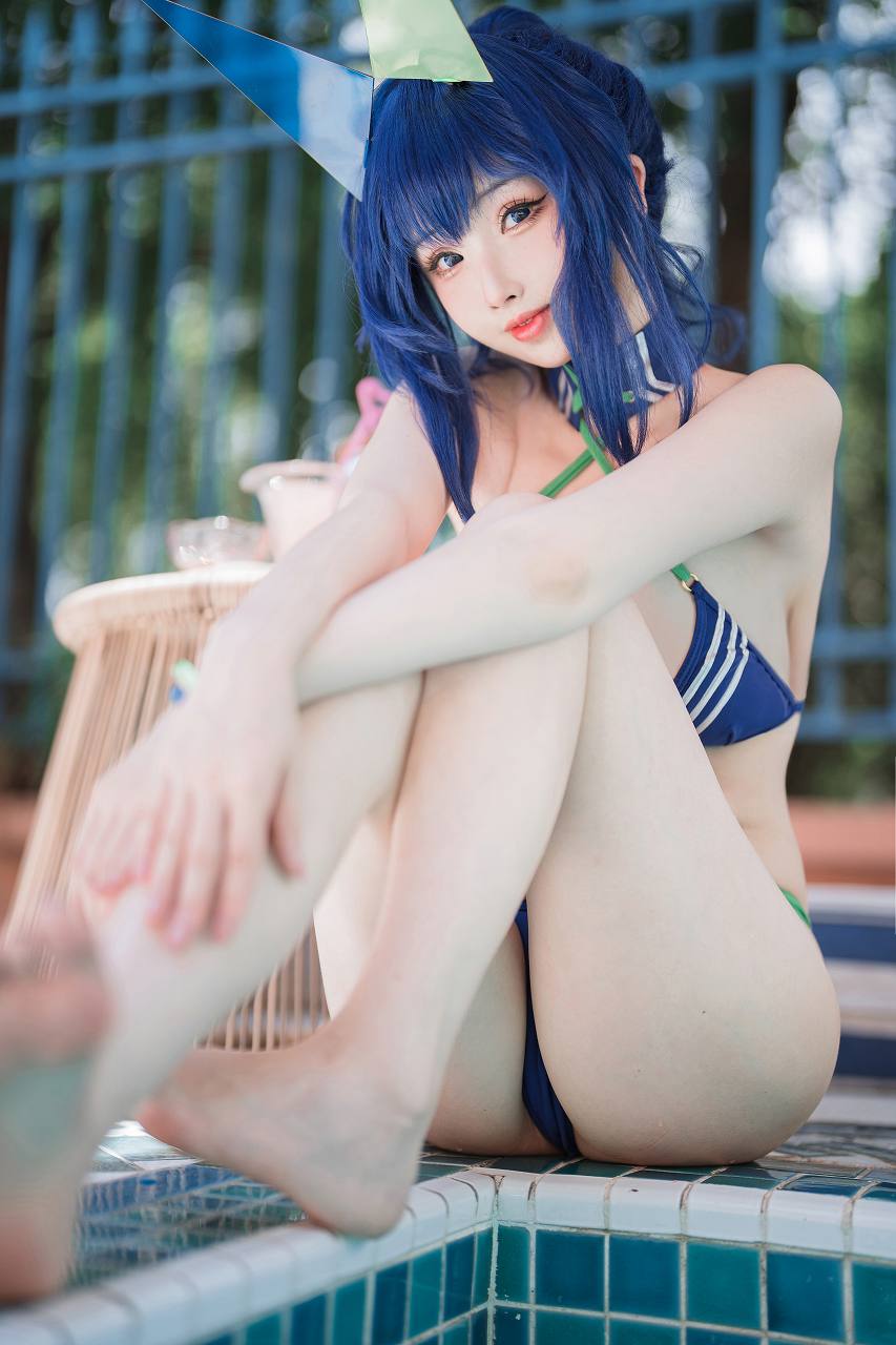 rioko凉凉子-碧蓝航线 花园 [40P+1V-680MB] 巨乳-第4张