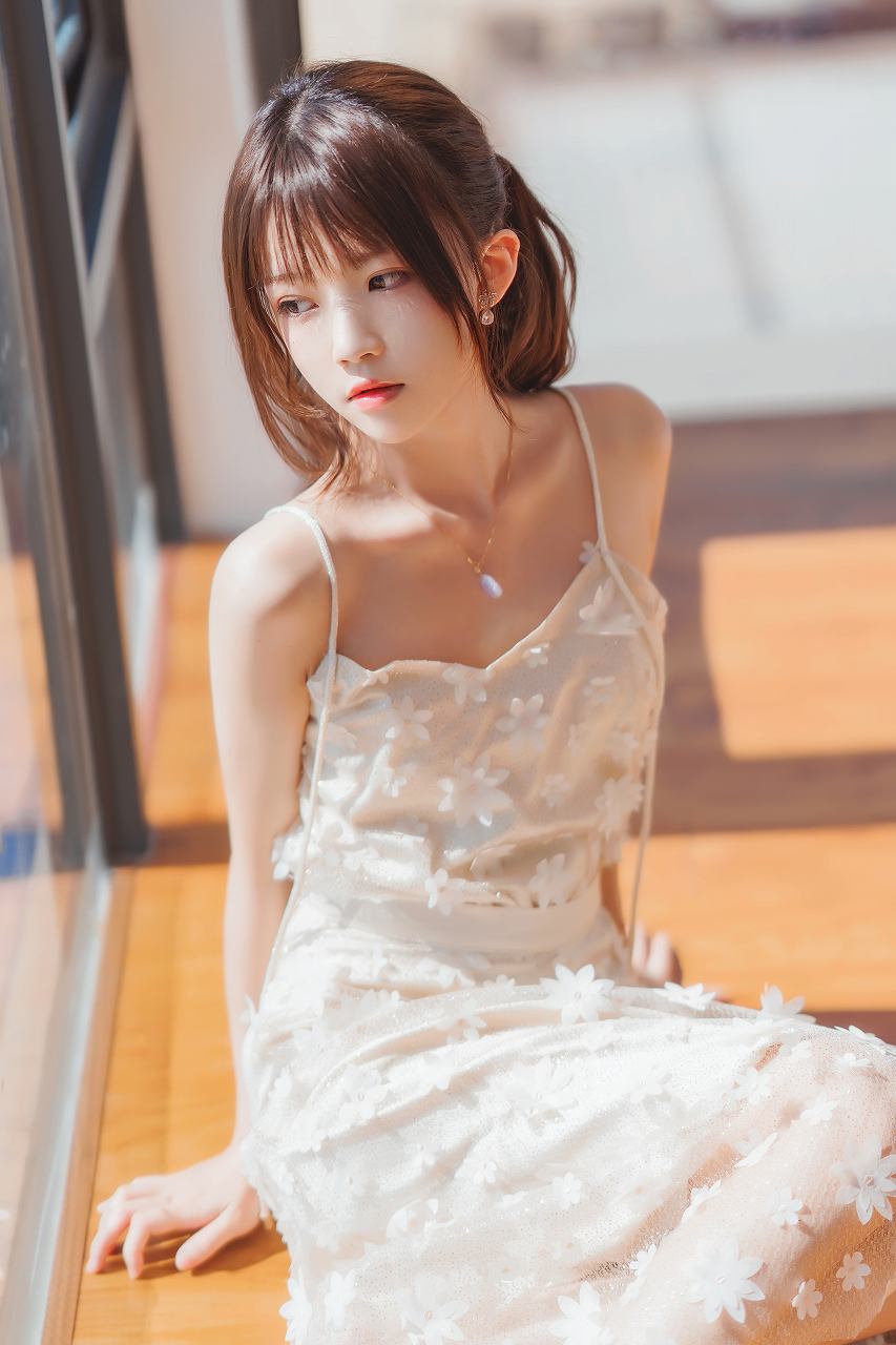 桜桃喵-粼光 [25P-190M] 微乳-第2张
