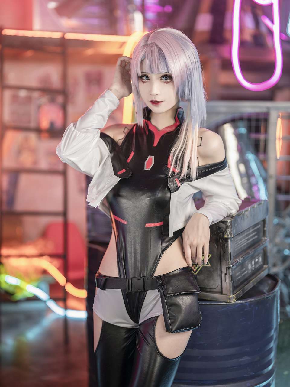 爱老师_PhD-赛博朋克 露西 [18P-177MB] cosplay美女-第4张