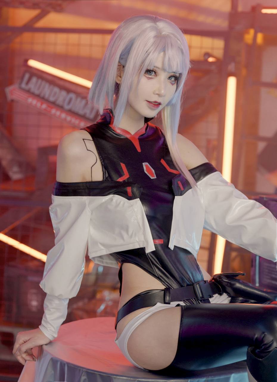 爱老师_PhD-赛博朋克 露西 [18P-177MB] cosplay美女-第6张