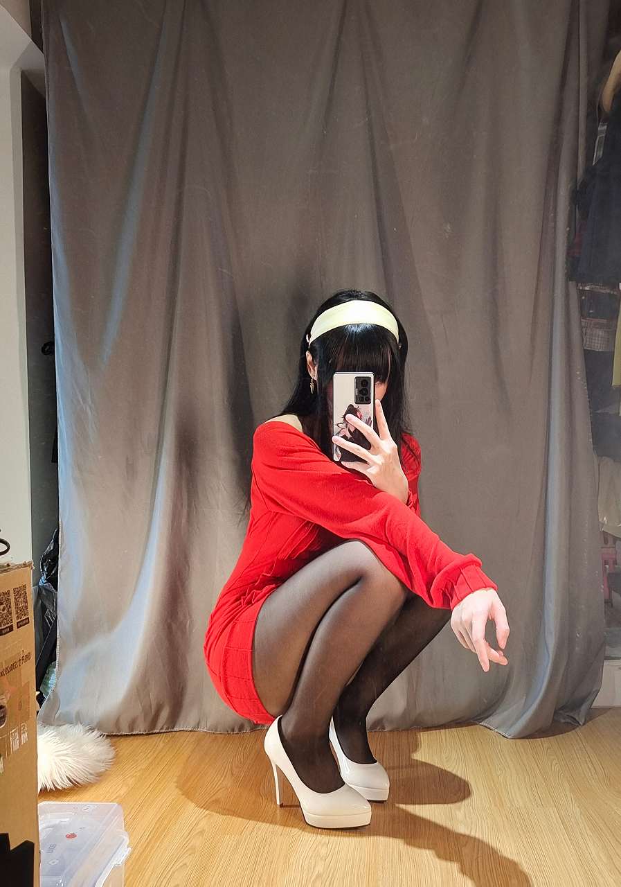 九言-约尔毛衣 [18P-25MB] cosplay美女-第6张