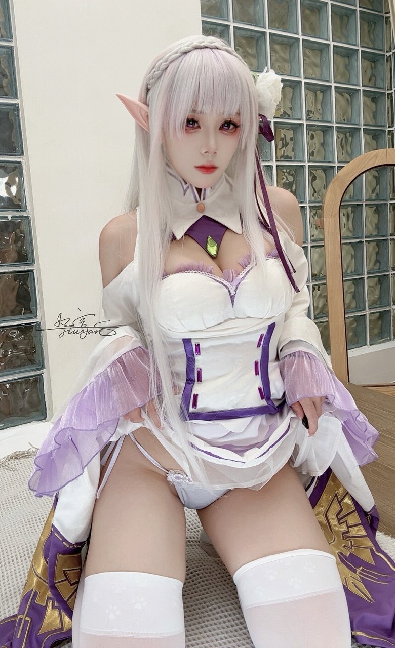 九言-艾米莉亚 [46P+6V-763MB] cosplay美女-第5张