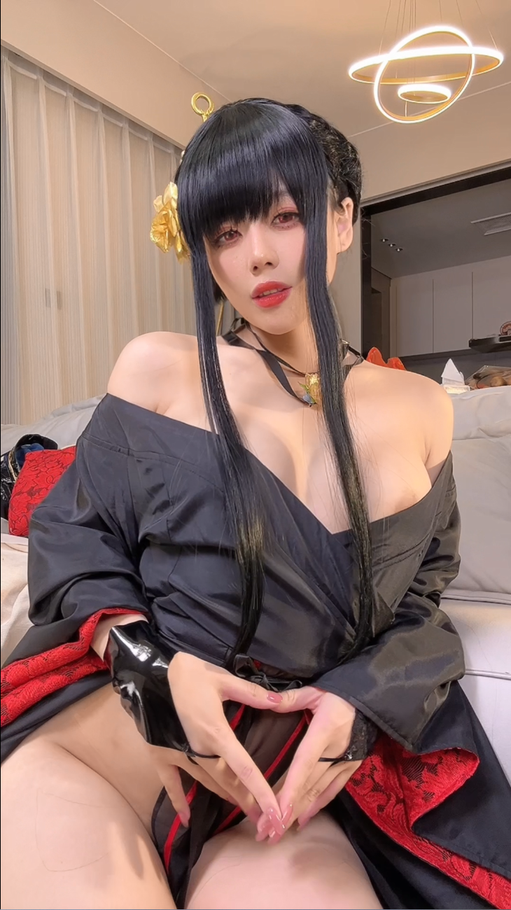 九言-约尔 [1V-384MB] cosplay美女-第1张